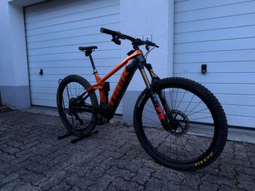 Used Trek Rail 9 2021 2021 Mountainbike, Orange — image 3 of 24