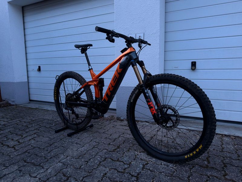 Used Trek Rail 9 2021 2021 Mountainbike, Orange — image 3 of 24