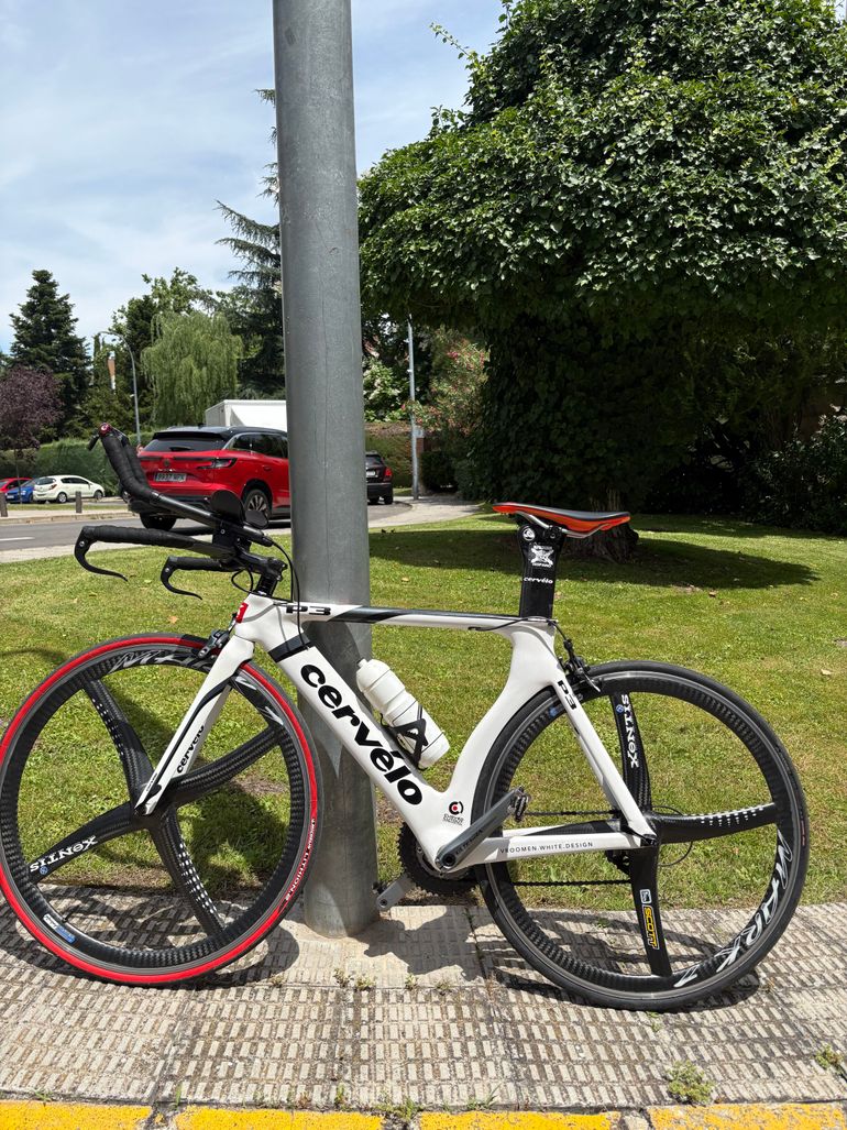 Used Cervélo P3 Ultegra 6800 2017 2017 Road & Gravel, White — image 2 of 3
