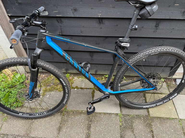 Used Canyon Exceed CF SL 6.0 2019 2019 Mountainbike — image 1 of 3