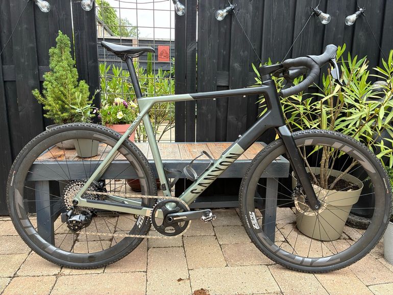 Used Canyon Grail CF SLX 8 AXS 2024 2024 Road & Gravel, Verde — image 1 of 13