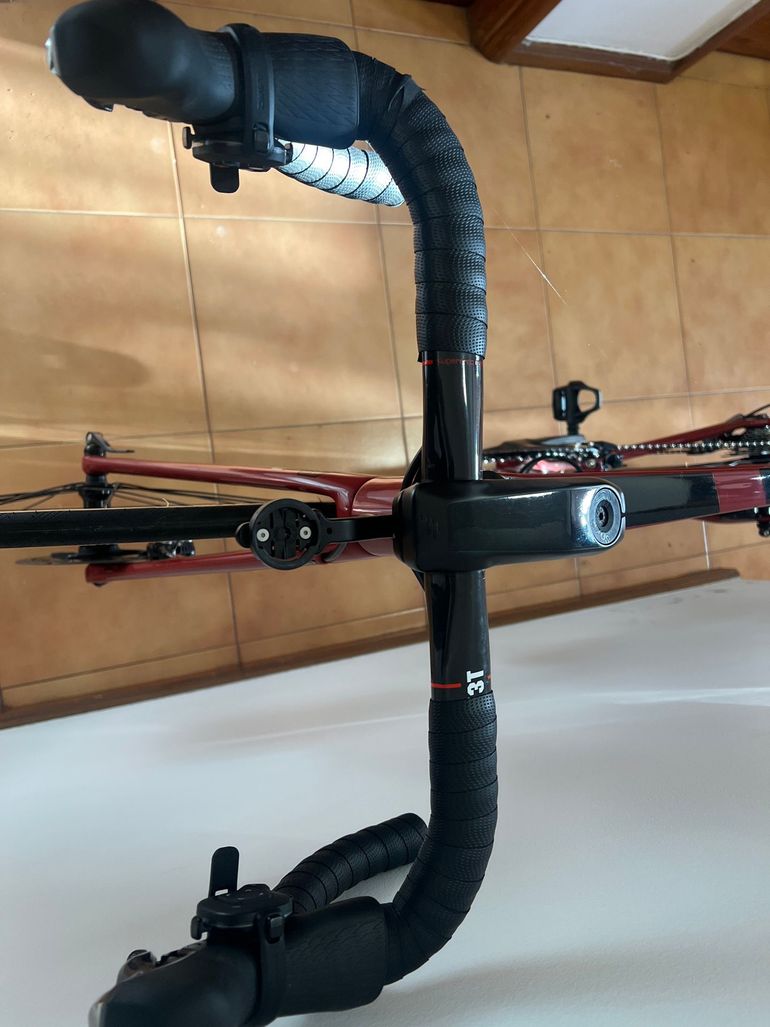 Used Focus IZALCO MAX DISC 8.8 2021 2021 Road & Gravel, Rot — image 6 of 6