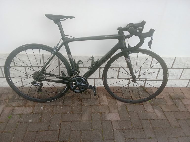 Used Colnago Colnago V2r 2017 2017 Road & Gravel, Schwarz — image 1 of 4