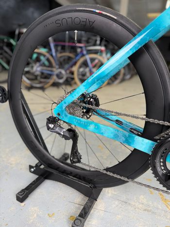 Used Trek Madone SLR Di2 Carbon 2023 Road & Gravel — image 13 of 28