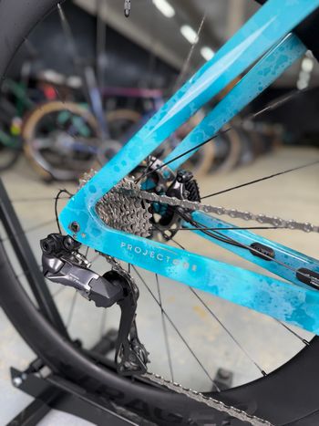 Used Trek Madone SLR Di2 Carbon 2023 Road & Gravel — image 14 of 28