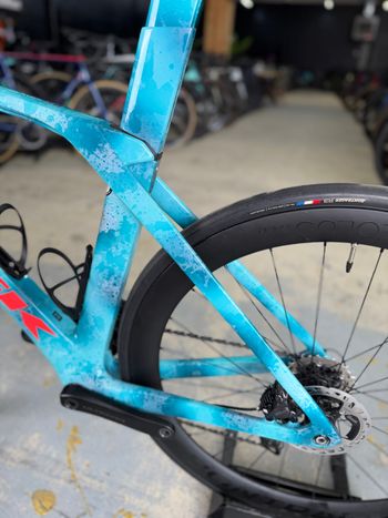 Used Trek Madone SLR Di2 Carbon 2023 Road & Gravel — image 27 of 28