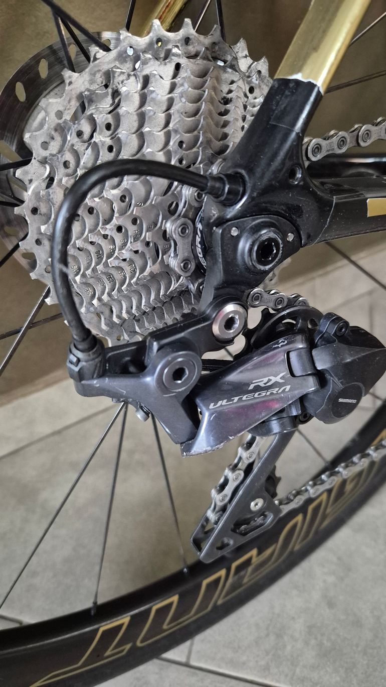 Used Giant Defy, Advanced 1 2021 2021 Road & Gravel — image 2 of 11