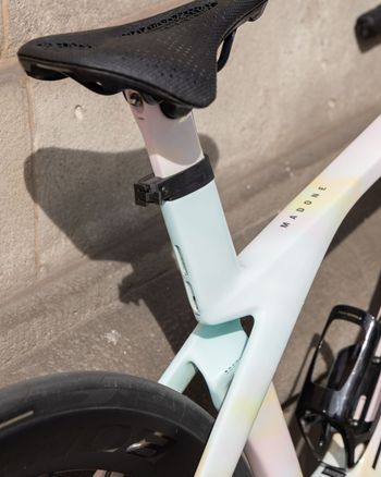 Used Trek Madone SLR 7 eTap Gen 7 2023 2023 Road & Gravel — image 6 of 14