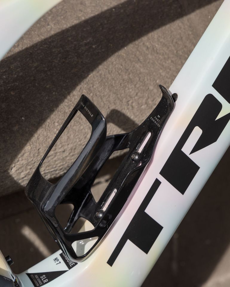 Used Trek Madone SLR 7 eTap Gen 7 2023 2023 Road & Gravel — image 7 of 14