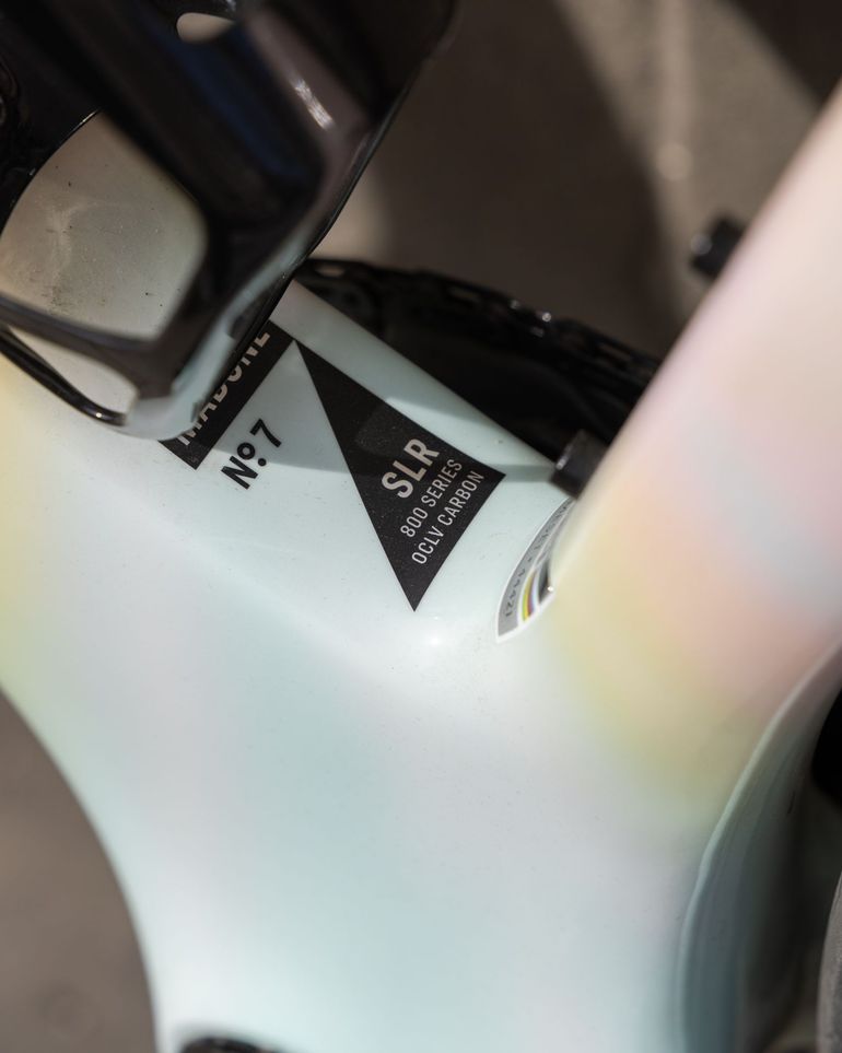 Used Trek Madone SLR 7 eTap Gen 7 2023 2023 Road & Gravel — image 12 of 14