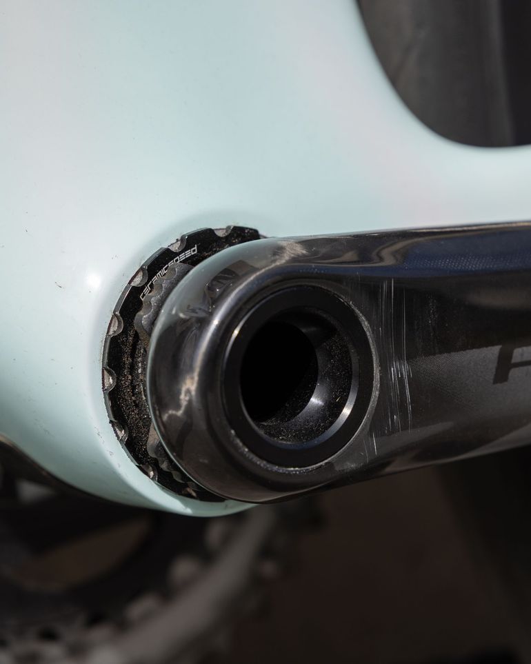 Used Trek Madone SLR 7 eTap Gen 7 2023 2023 Road & Gravel — image 13 of 14