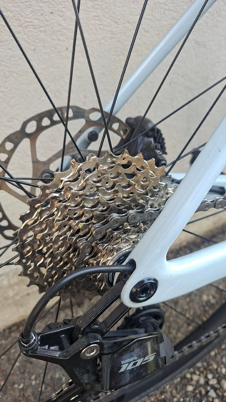 Used Scott Addict 50 2025 2025 Road & Gravel, Hellgrau — image 4 of 12
