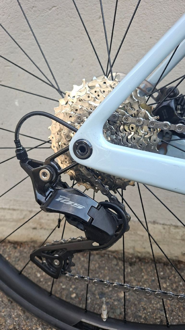 Used Scott Addict 50 2025 2025 Road & Gravel, Hellgrau — image 5 of 12