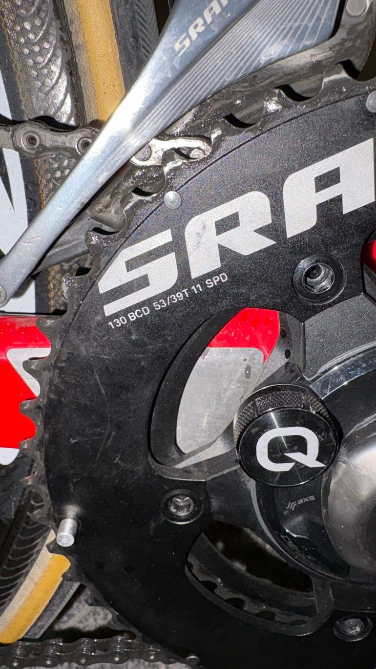 Used Canyon Aeroad CF SLX 8.0 2018 2018 Road & Gravel — image 3 of 4