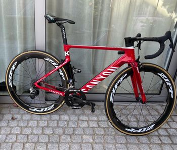 Used Canyon Aeroad CF SLX 8.0 2018 2018 Road & Gravel