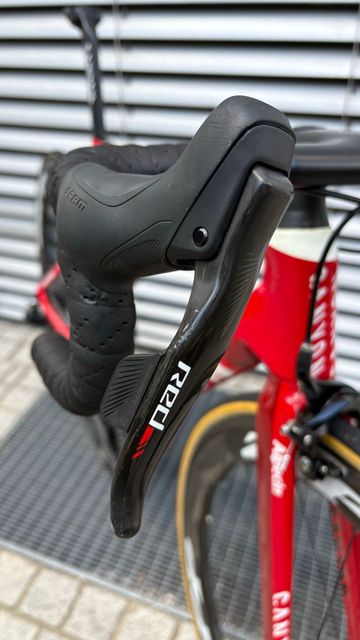 Gebrauchtes Canyon Aeroad SRAM Red eTap AXS 2018 Road & Gravel, Rot — Bild 16 von 22