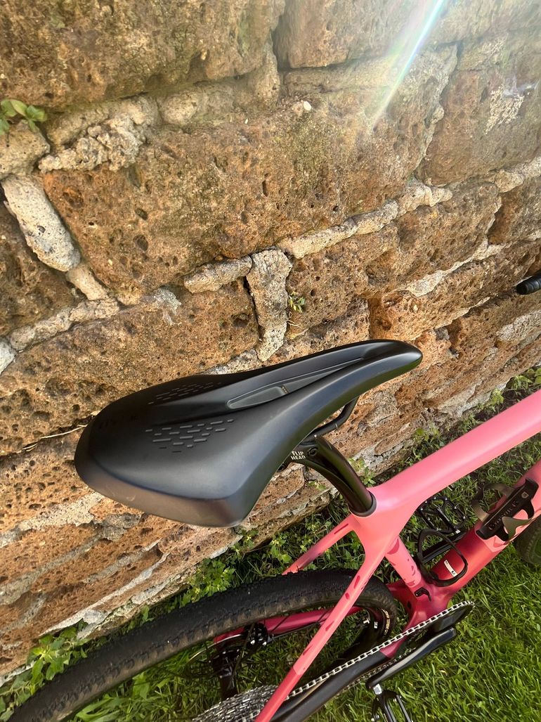 Used Canyon Grizl CF SL 7 eTap 2025 2025 Road & Gravel — image 5 of 10