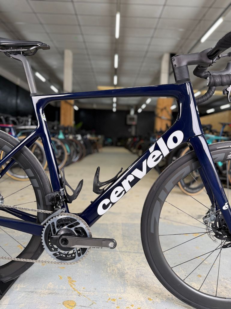 Used Cervélo Caledonia-5 Red ETap Carbon 2021 Road & Gravel, Blue — image 15 of 27