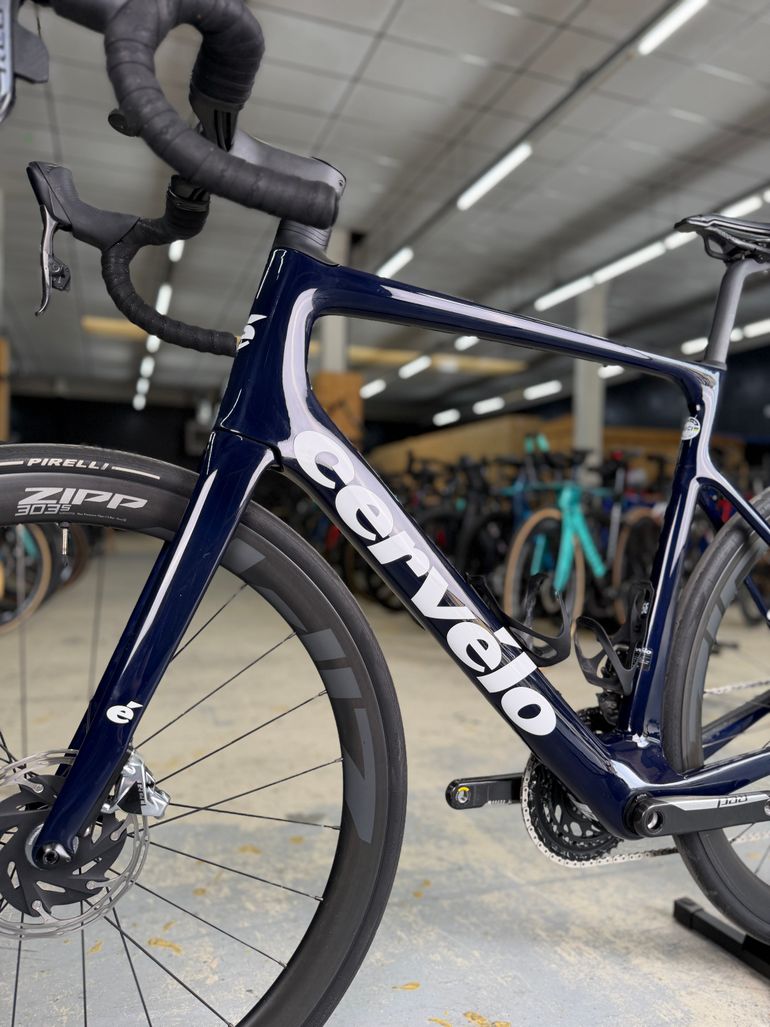 Used Cervélo Caledonia-5 Red ETap Carbon 2021 Road & Gravel, Blue — image 20 of 27