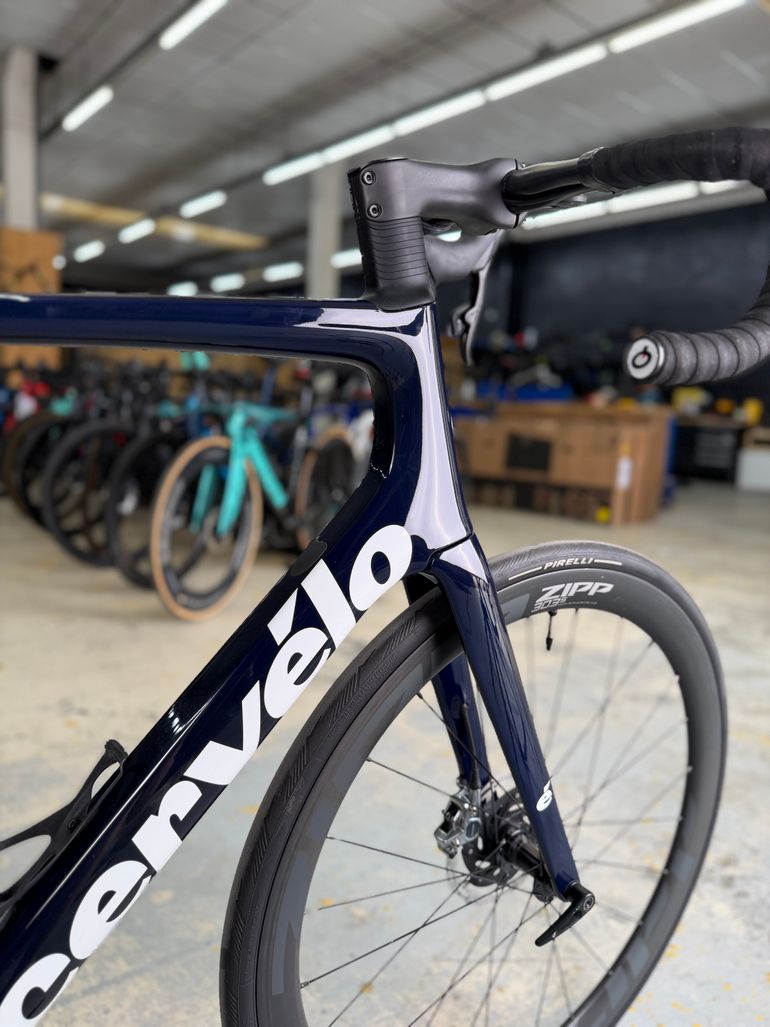 Used Cervélo Caledonia-5 Red ETap Carbon 2021 Road & Gravel, Blue — image 8 of 27