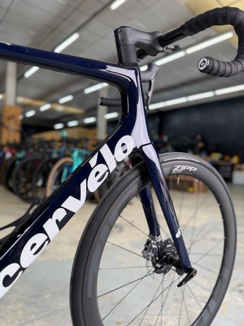 Used Cervélo Caledonia-5 Red ETap Carbon 2021 Road & Gravel, Blue — image 9 of 27