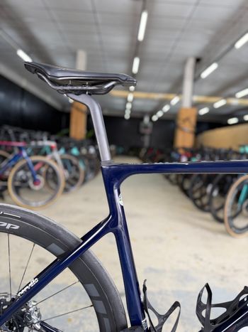 Used Cervélo Caledonia-5 Red ETap Carbon 2021 Road & Gravel, Blue — image 10 of 27