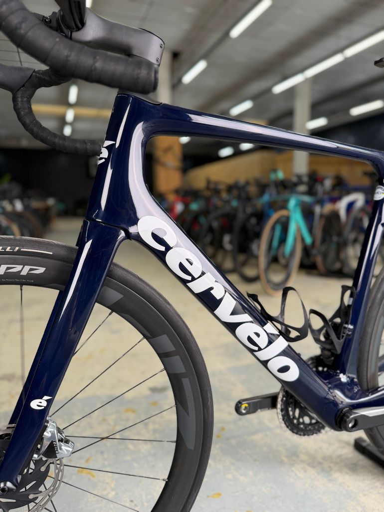 Used Cervélo Caledonia-5 Red ETap Carbon 2021 Road & Gravel, Blue — image 21 of 27