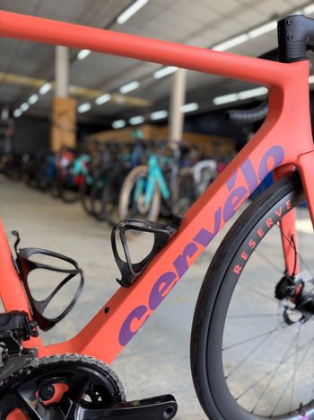 Used Cervélo Soloist Dura Ace Di2  LTD Carbon 2025 Road & Gravel — image 8 of 24