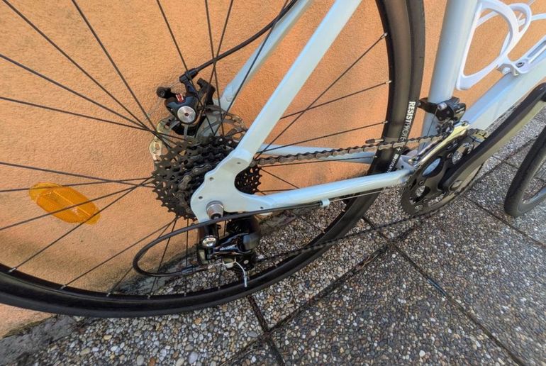 Used TRIBAN Rennrad Radtouren RC120 Scheibenbremsen hellgrau 2025 2025 Road & Gravel, Gris claro — image 5 of 7