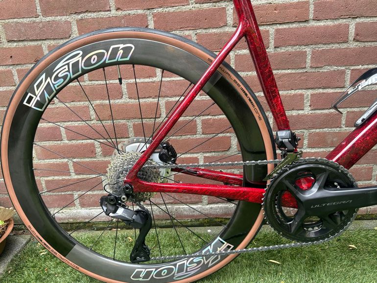 Used Cannondale SuperSix EVO Shimano Ultegra Di2 2025 Road & Gravel, Red — image 10 of 12