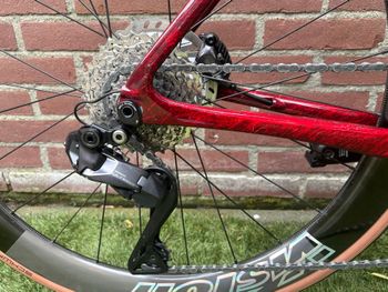 Used Cannondale SuperSix EVO Shimano Ultegra Di2 2025 Road & Gravel, Red — image 11 of 12