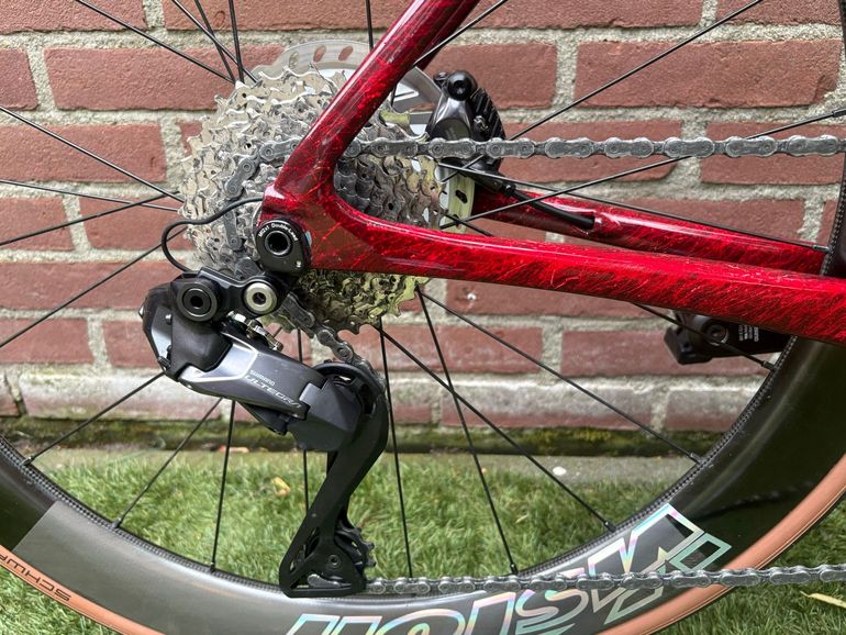 Used Cannondale SuperSix EVO Shimano Ultegra Di2 2025 Road & Gravel, Red — image 11 of 12