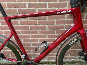 Used Cannondale SuperSix EVO Shimano Ultegra Di2 2025 Road & Gravel, Red — image 9 of 12