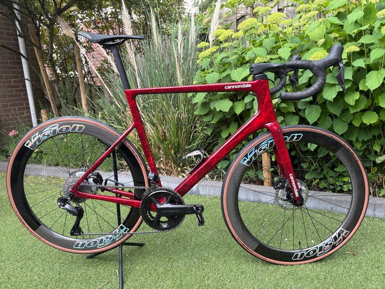 Used Cannondale SuperSix EVO Shimano Ultegra Di2 2025 Road & Gravel, Red — image 1 of 12