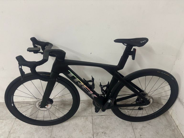 Used Trek Madone SLR 7 Gen 7 2023 2023 Road & Gravel — image 7 of 9