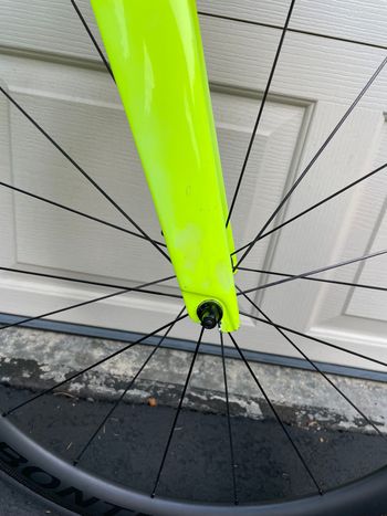 Used Trek Madone SLR 8 2019 2019 Road & Gravel, Black — image 9 of 9