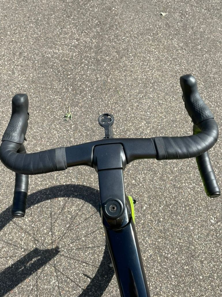 Used Trek Madone SLR 8 2019 2019 Road & Gravel, Black — image 4 of 9
