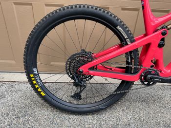 Used Yeti SB130 TLR T2 2022 2022 Mountainbike, Red, 29 — image 13 of 14