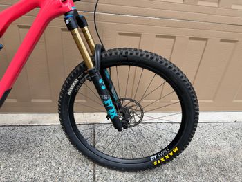 Used Yeti SB130 TLR T2 2022 2022 Mountainbike, Red, 29 — image 10 of 14