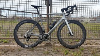 Used Focus IZALCO MAX 9.0 2024 Frameset 2024 Route & Gravel