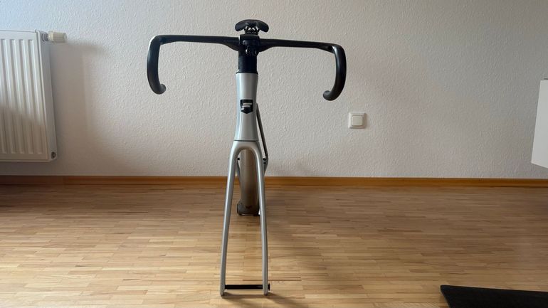Used Focus IZALCO MAX 9.0 2024 Frameset 2024 Road & Gravel — image 3 of 11