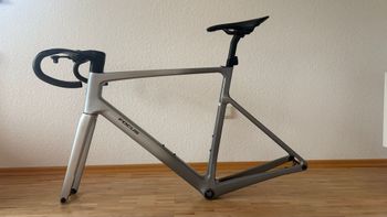 Used Focus IZALCO MAX 9.0 2024 Frameset 2024 Road & Gravel — image 4 of 11