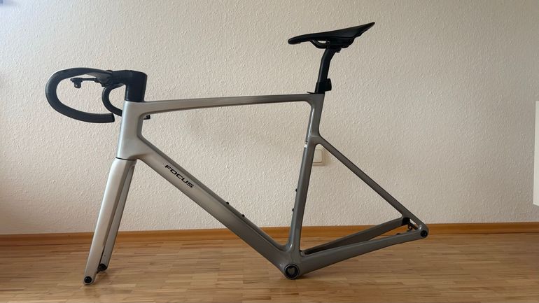 Used Focus IZALCO MAX 9.0 2024 Frameset 2024 Road & Gravel — image 4 of 11