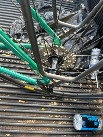 Used Specialized Allez Sport 2022 2022 Road & Gravel, Green — image 6 of 7