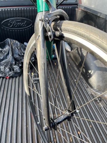 Used Specialized Allez Sport 2022 2022 Road & Gravel, Green — image 5 of 7