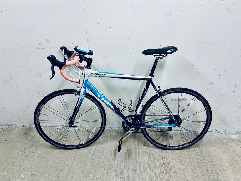 Used Trek 2.1 2009 2009 Road & Gravel, Blue — image 1 of 5