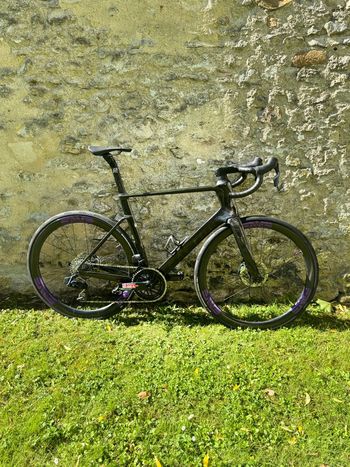 Gebrauchtes Factor Ostro SRAM Force 2025 Road & Gravel, Schwarz — Bild 2 von 18