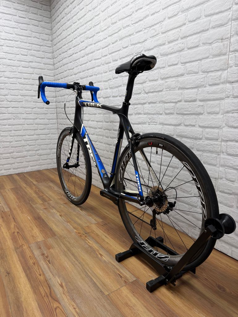 Used Trek Madone 4.5 2014 2014 Road & Gravel, Black — image 7 of 7
