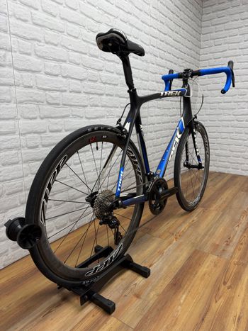 Used Trek Madone 4.5 2014 2014 Road & Gravel, Black — image 3 of 7