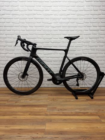 Used Giant Propel Advanced 1 2023 2023 Road & Gravel, Black — image 5 of 7